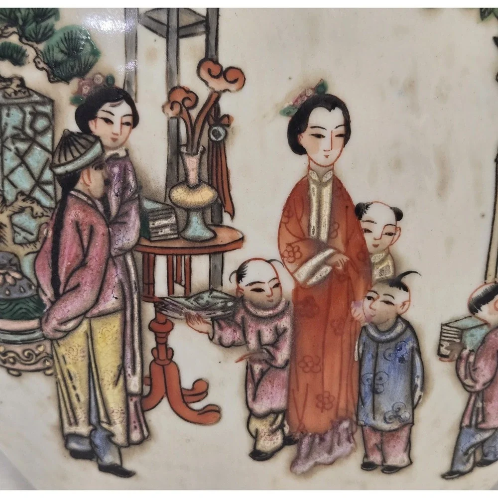 Vtg Chinoiserie Famille Rose Wall Pocket Plaque Vase Hand-Painted Hong Kong 70's